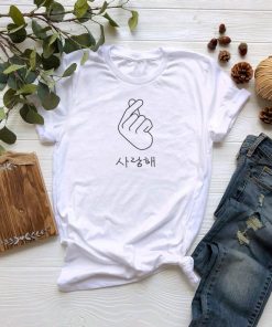 Korean Finger Heart T shirt